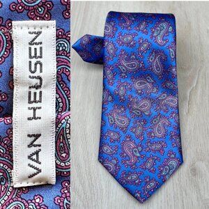 EUC Van Heusen Classic Paisley Print Blue & Purple Men's Necktie 56"x3"